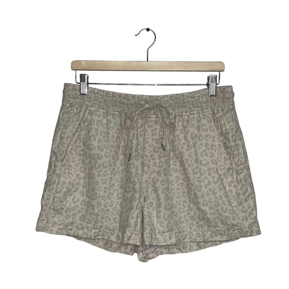 GAP Khakis‎  Shorts Size Medium Tan Cream Leopard Print Linen Cotton Blend Flowy - Picture 1 of 12